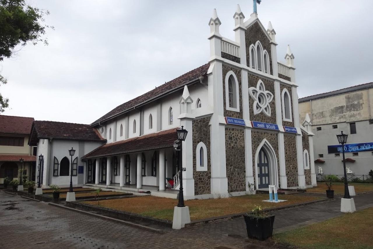 Seadina Coral Home Matara Esterno foto
