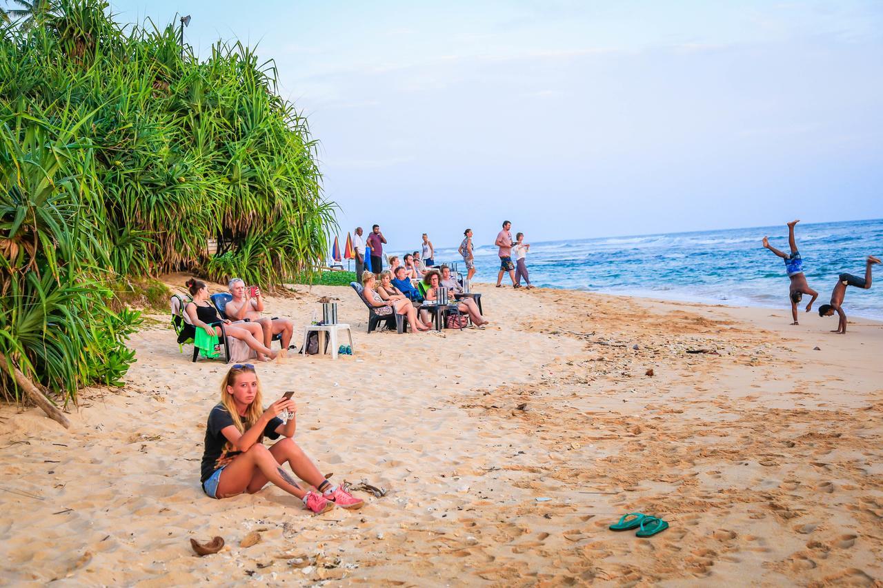Seadina Coral Home Matara Esterno foto